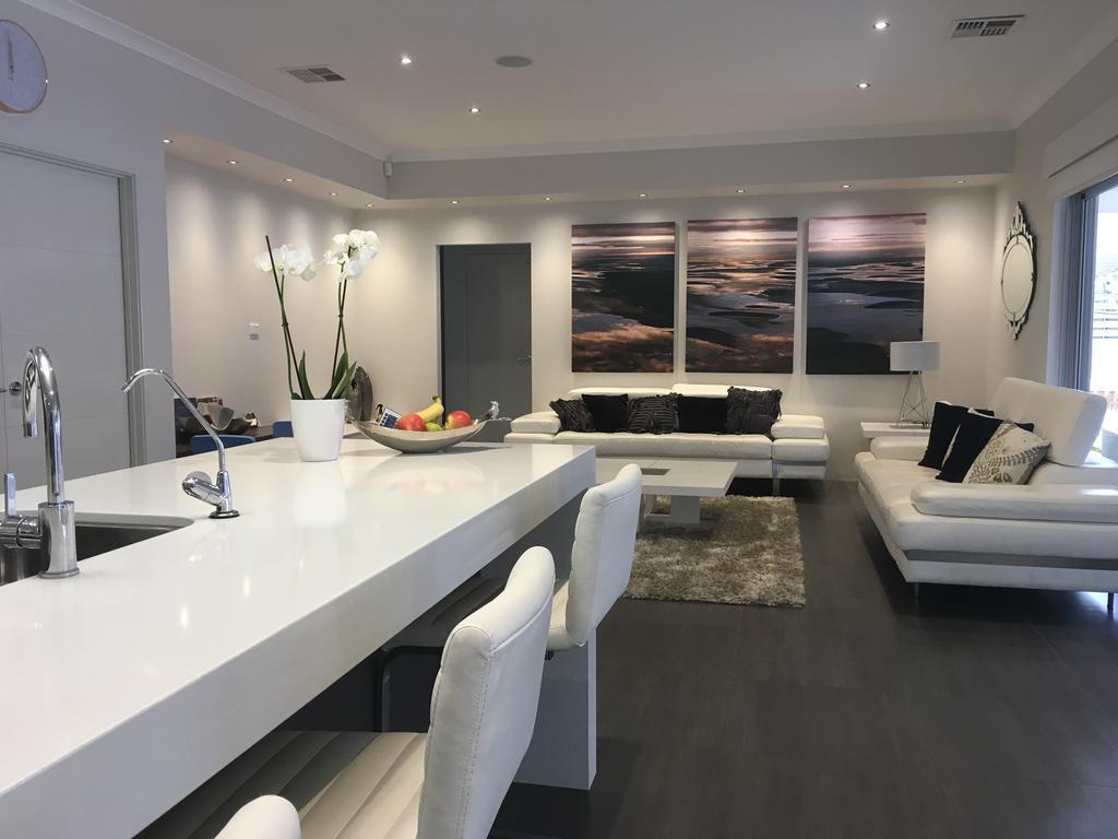 Magnificent Beach Retreat Jindalee Exterior foto